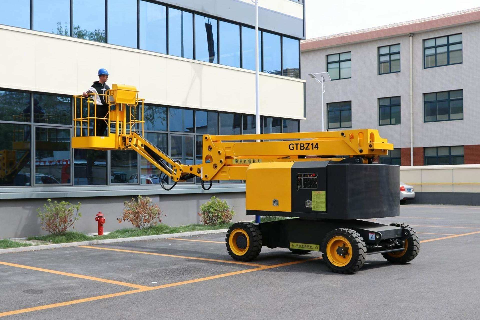 What Are the Benefits of Articulating Boom Lift in Construction?